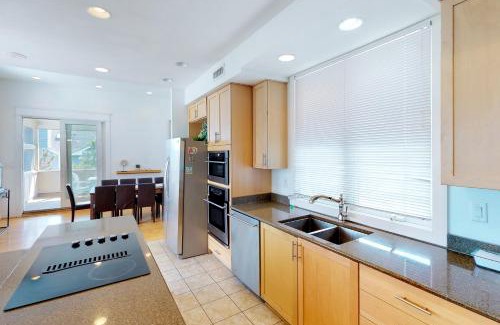 Sandbridge House | Coastal View II