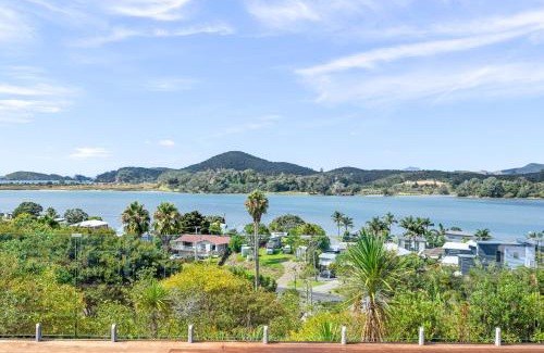 Ngunguru House | Coastal Vista - Ngunguru Holiday Home