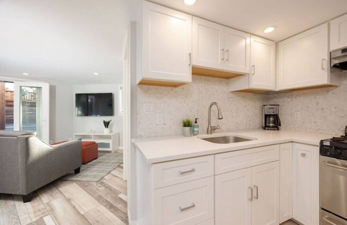 El Granada Apartment | Coastal Zen Cottage - Walk To Beach!