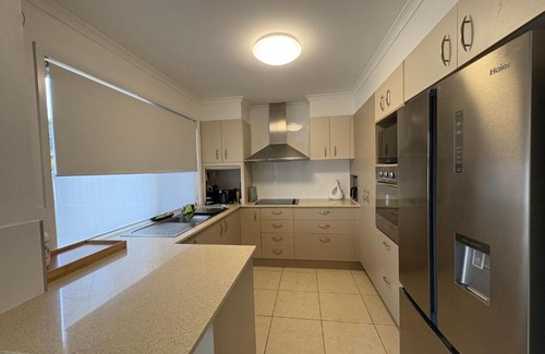 Caloundra Apartment | 'Coasterly' Osterley AVE Unit 1