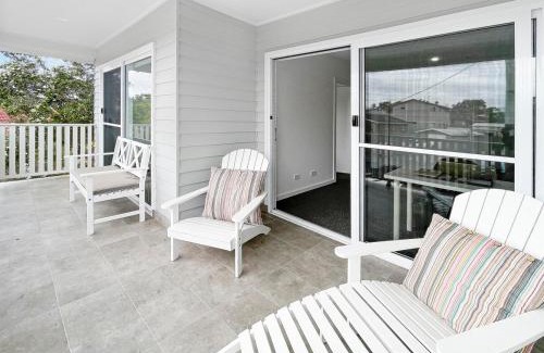 Shellharbour House | Coastline Cove - Modern Townhome Oasis