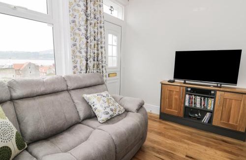 Scarborough House | Coastwatch Cottage