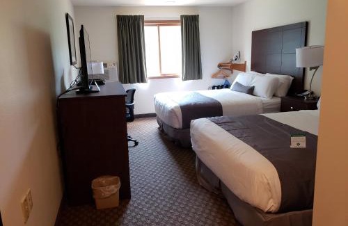 Merrill Hotel | Cobblestone Inn & Suites - Merrill