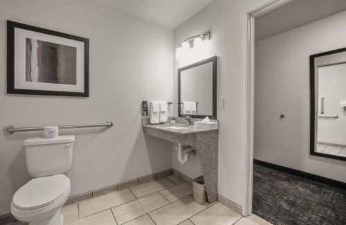Boise City Hotel | Cobblestone Inn & Suites - Boise City
