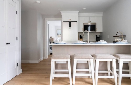 Yachting Village House | Cobblestone Suite by STAY Newport