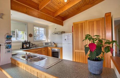 Binalong Bay House | Cockatoo Cabin