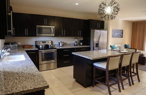 Coco Apartment | Coco Breeze Private Residence