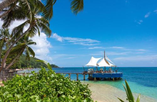 Anse Bois de Rose Hotel | Coco de Mer Hotel and Black Parrot Suites