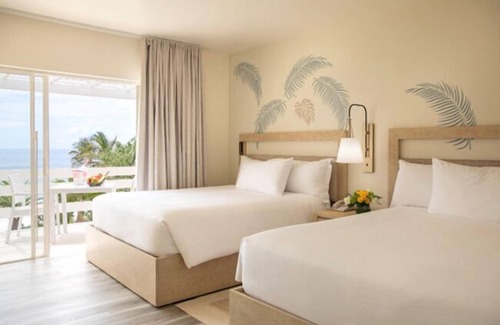 Paget Hotel | Coco Reef Bermuda