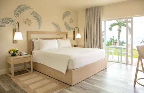 Paget Hotel | Coco Reef Bermuda