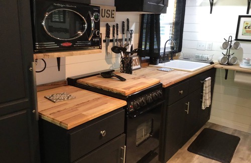 Goodlettsville Cabin | Coco's Cabin #3, Where pets stay free