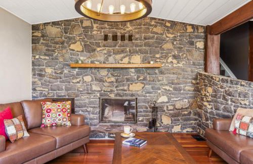 Jindabyne House | Coco's Place