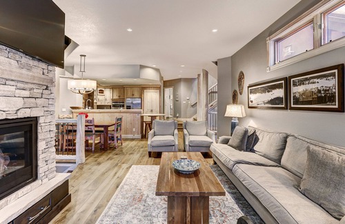 Christie Heights House | Cocobolo Chalet w/Private Hot Tub, Short walk to town, and amazing views