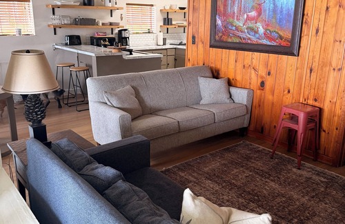 Sagle Cabin | Cocolalla Lake Beachfront Cabin Near Sandpoint ID