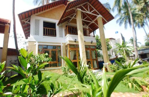 East Ham Tien Beach Villa | Coconut Garden Mui Ne