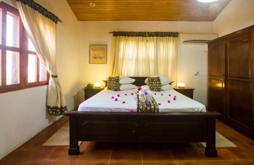 Elmina Hotel | Coconut Grove Beach Resort