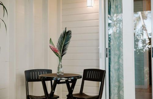 Big Creek Apartment | CoconutTree Bungalow of Villa Paraiso/Beachfront