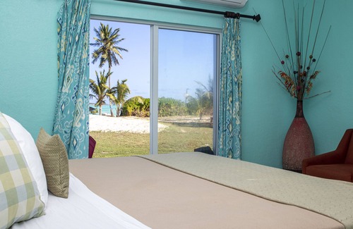 Rolleville Hotel | CocoPlum: Sandy Isle Escapes -formally Shoreline Beach Club