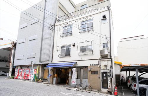 Onomichi House | COCOSTAY尾道本通り - 千光寺も花火も雨の日も全部にやさしい尾道の宿 - In the middle of the shopping street