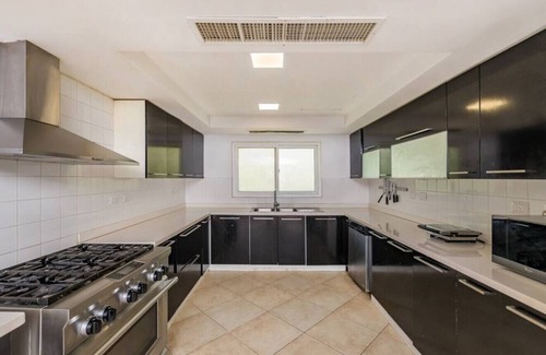 Bavaro Villa | Cocotal Mansion: Two villas ideal for groups with pools, Jacuzzi & full staff