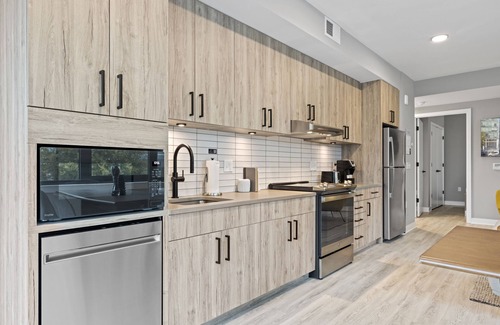 Navy Yard Apartment | Coda on Half, a Placemakr Experience - Navy Yard