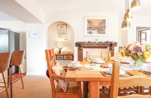 Betws-Y-Coed Cottage | COED DERW ISAF, pet friendly, luxury holiday cottage in Betws-Y-Coed