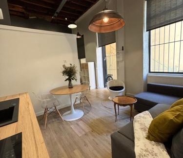 Perrache Apartment | Coeur Confluence T2