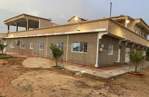 Nianing House | Coeurgui Warang
