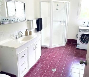 Coffs Harbour House | Coffs Pit Stop - 1 Bedroom CBD