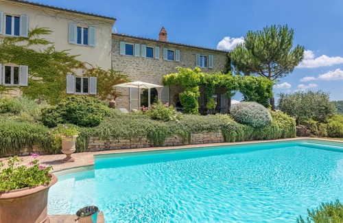 Pietralunga Villa | Col Di Casale - A stunning Umbrian Villa nested in the green heart of Italy