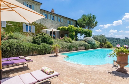 Pietralunga Villa | Col Di Casale - A stunning Umbrian Villa nested in the green heart of Italy
