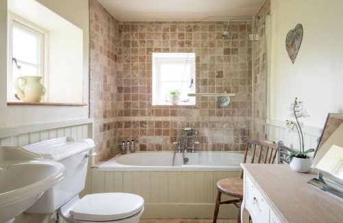 Kingsbridge House | Colby Cottage