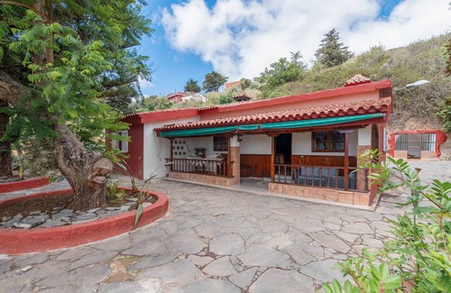 La Solana Villa | 'Colladito' with Mountain Views, Private Pool and Wi-Fi