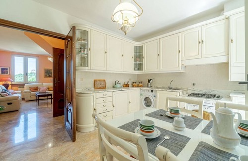 Quinto al Mare Apartment | Colle Degli Ometti Vintage Chic Flat x5