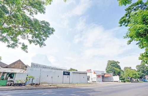Probolinggo Hotel | Collection O 90783 Hotel Ayeng Mandiri