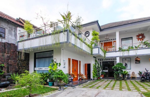 Laweyan Hotel | Collection O 91605 Nexdeco House Homestay Syariah