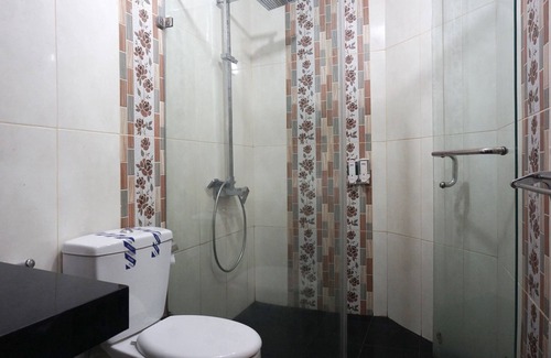 South Tangerang Hotel | Collection O 92122 Series Hotel Serpong