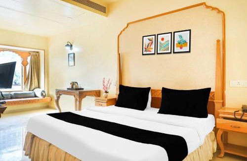 Aundh Hotel | Collection O Baner Road Pune formerly HotelRajwada