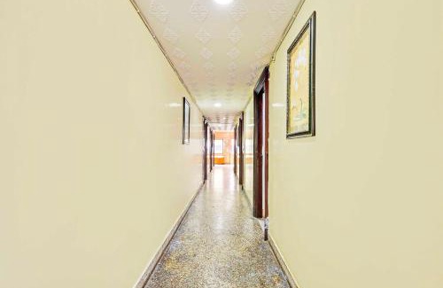 Vijayawada Hotel | Collection O Besant Road
