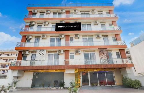 Old Gurgaon Hotel | Collection O Deep Residency