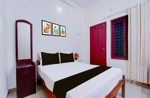 Nullatanni Hotel | Collection O Kunchithanny Road Munnar Formerly Indeevaram Resort