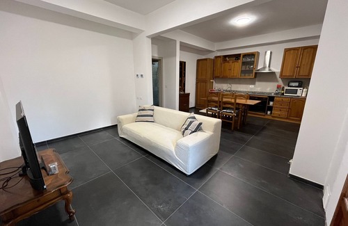Collesalvetti Apartment | Collesalvetti House