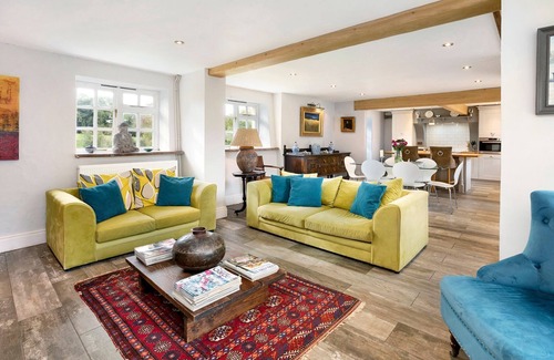 Christchurch Villa | Colleton East Wing - Three Bedroom Villa, Sleeps 6