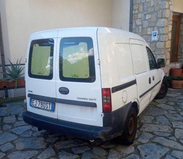 Pellezzano House | Collina Belvedere, appartamento indipendente in villa Salerno-Capezzano