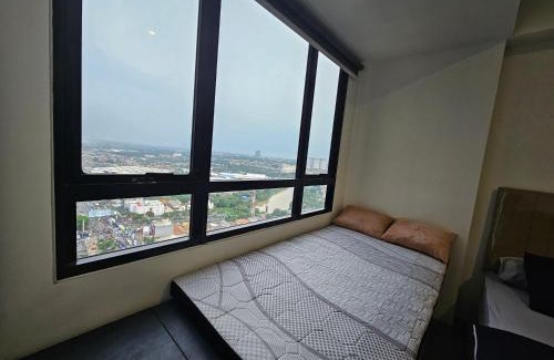 Pinang Apartment | Collins Boulevard Apartemen Serpong U2827A