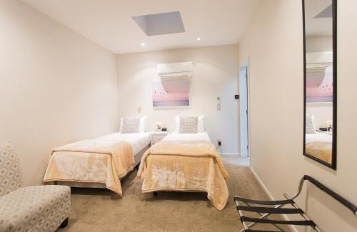 Sydenham Hotel | Colombo Lodge Hotel