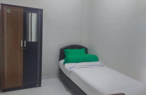 Karawang Hotel | Colombus Residence Karawang Mitra RedDoorz