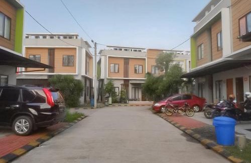Karawang Hotel | Colombus Residence Karawang Mitra RedDoorz