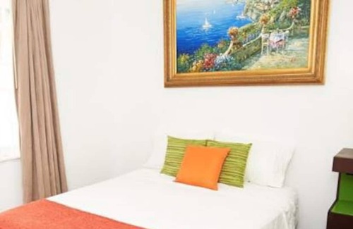 Downtown Apartment | Colonial Cottage Apartment-5 mins walk from savannah!