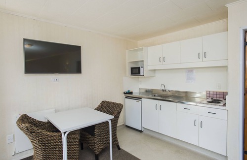 Gisborne Hotel | Colonial on Gladstone